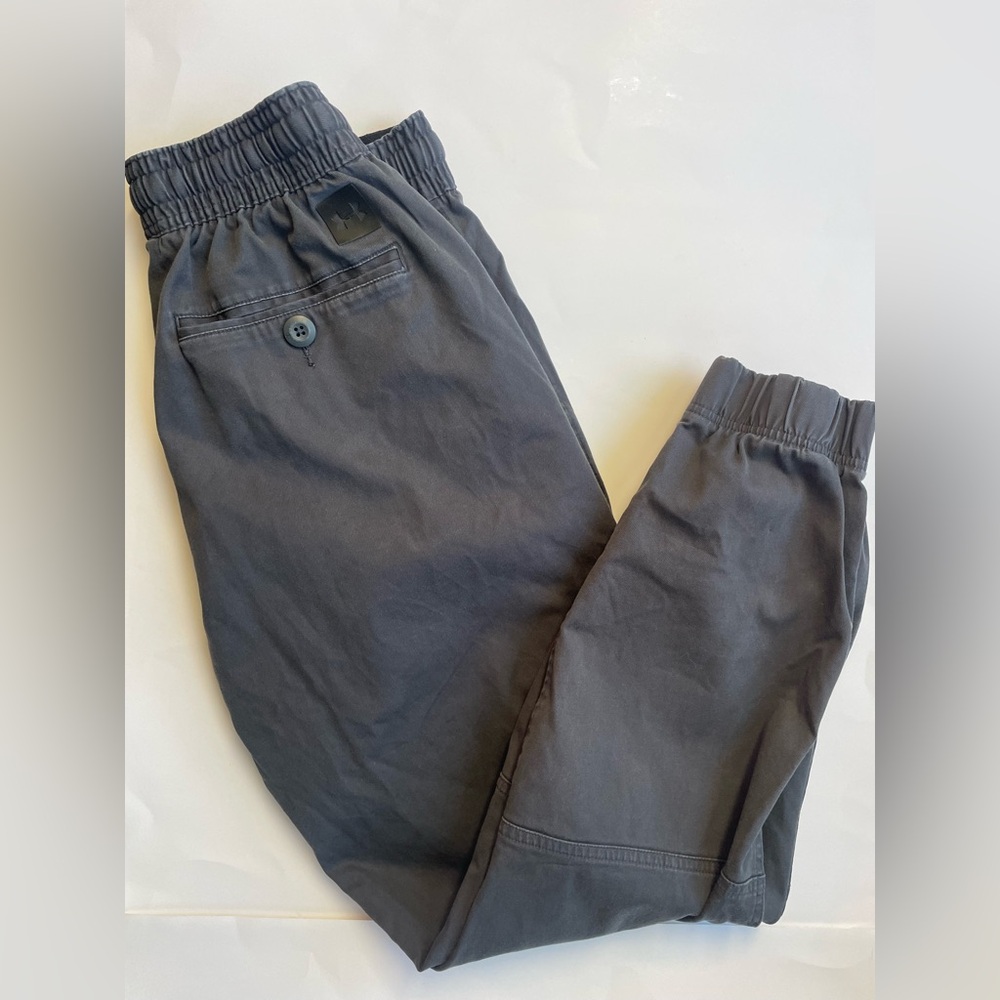 Under Armour Pants Fitted Joggers Elastic Drawstring Waist Grey size L